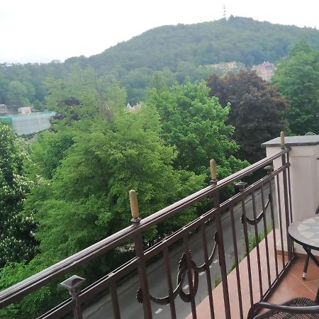 Appartement Rezidence Beethoven à Karlovy Vary Extérieur photo