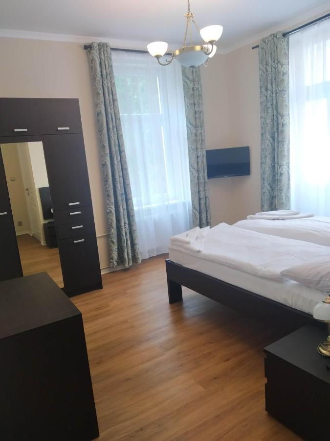 Appartement Rezidence Beethoven à Karlovy Vary Extérieur photo